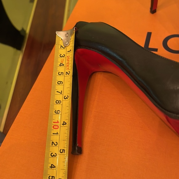 Christian Louboutin in excellent condition was worn two or three times - Picture 13 of 17